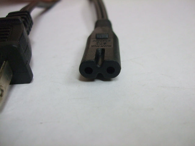 12FT NEMA 1-15P Non-Polarized to IEC-320 C-7 Non-Polarized Computer Power Cord 18/2 SPT-2 NA 10 Amp